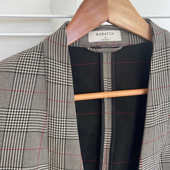 Babaton Power Blazer Plaid Size 8 - Picture 3 of 5